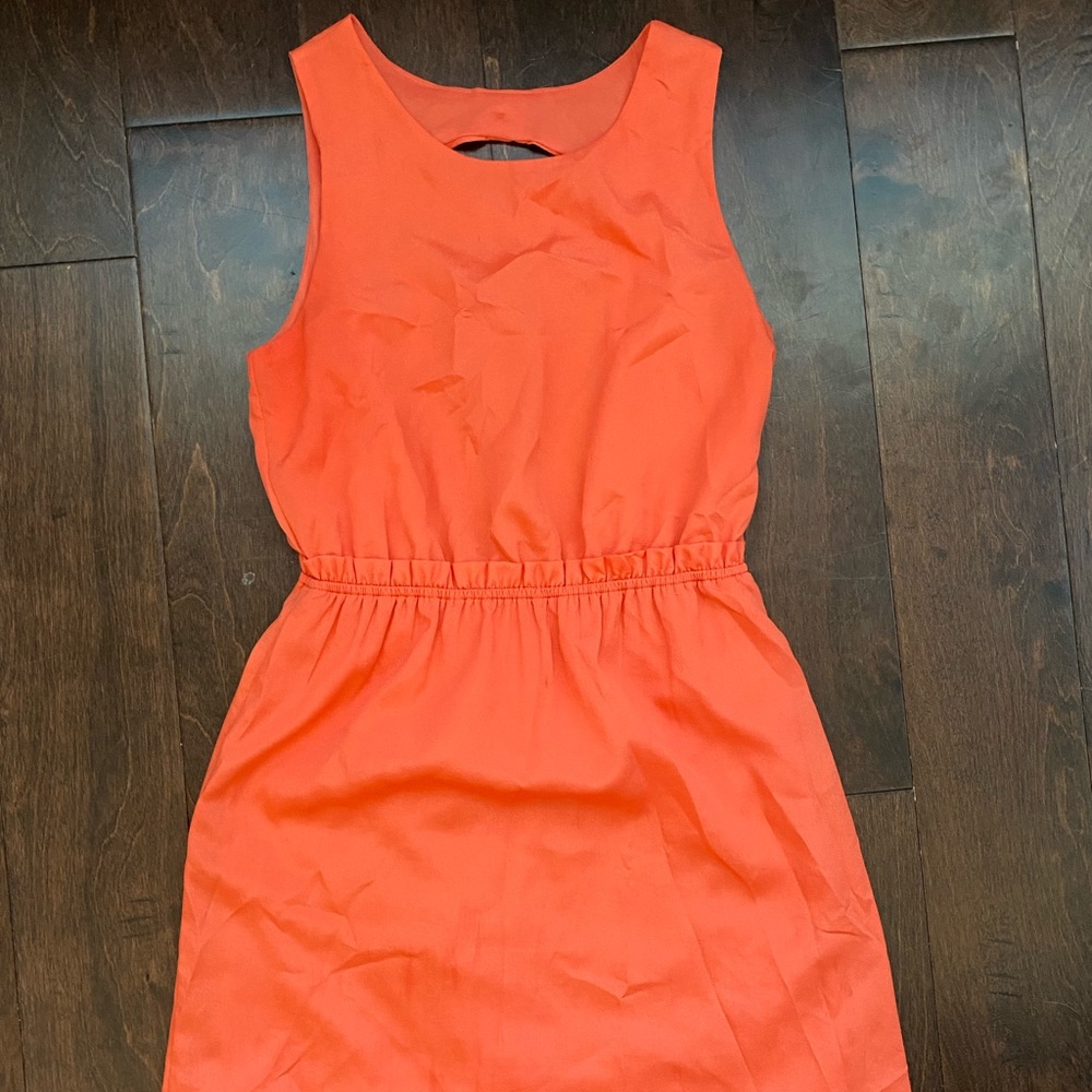 Women’s dress